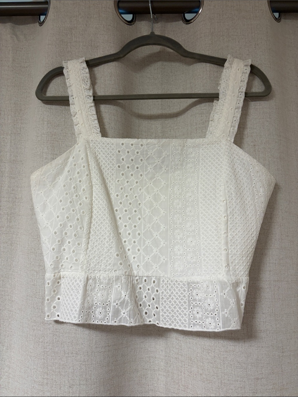 URBAN Romantics White Eyelet Square-Neck Cropped Camisole